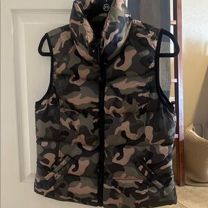 Camouflage Puffer Vest